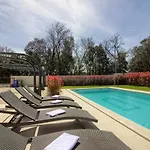 Complex Of 2 Olivia-mar, 2 Private Pools, Up To 20 Persons Only 200m From The Banjole
