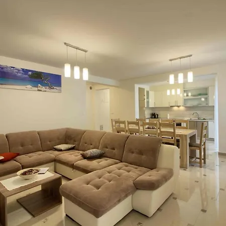 Villa Complex Of 2 Olivia-mar, 2 Private Pools, Up To 20 Persons Only 200m From The