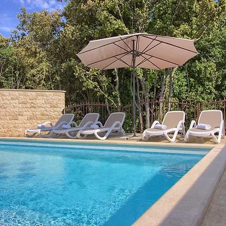 Complex Of 2 Olivia-mar, 2 Private Pools, Up To 20 Persons Only 200m From The *