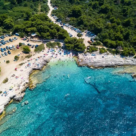 Complex Of 2 Olivia-mar, 2 Private Pools, Up To 20 Persons Only 200m From The Villa *