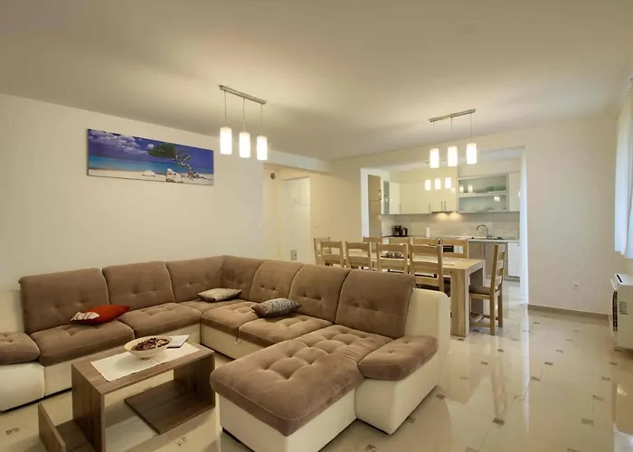 Villa Complex Of 2 Olivia-mar, 2 Private Pools, Up To 20 Persons Only 200m From The