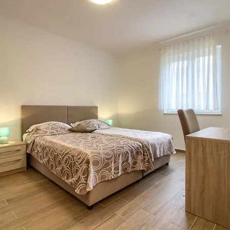 Complex Of 2 Olivia-mar, 2 Private Pools, Up To 20 Persons Only 200m From The *