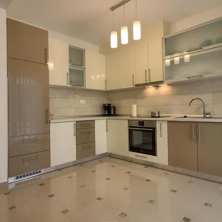 Complex Of 2 Olivia-mar, 2 Private Pools, Up To 20 Persons Only 200m From The Villa